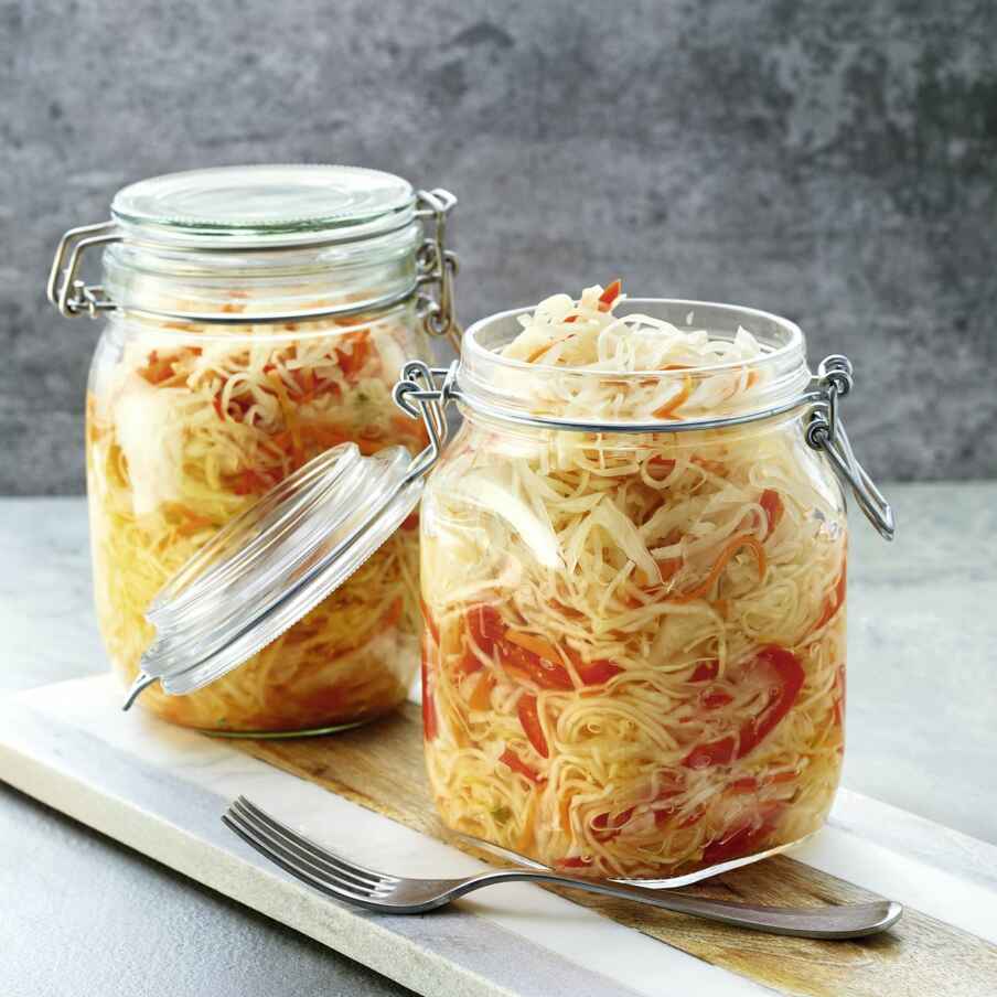 Fermentierter scharfer Krautsalat Rezept | Küchengötter