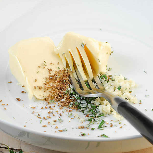 Hähnchenkeulen vom Blech mit Sommergemüse Rezept | Küchengötter Hähnchenkeulen vom Blech mit Sommergemüse Rezept | Küchengötter