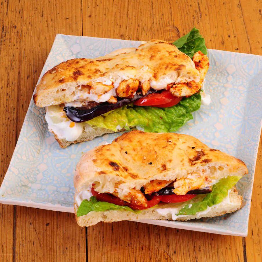 Schnelles Hähnchen-Pita mit Auberginen Rezept | Küchengötter