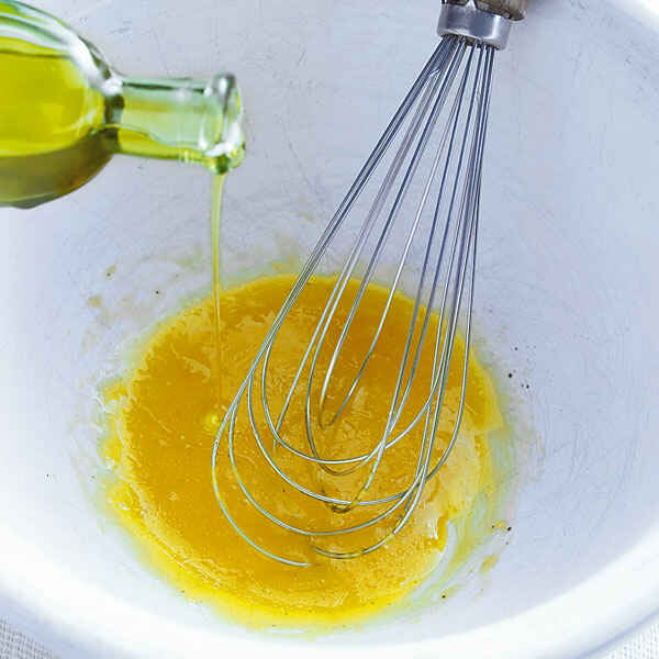 Safran-Blumenkohl-Salat mit Ei Rezept | Küchengötter Safran-Blumenkohl-Salat mit Ei Rezept | Küchengötter