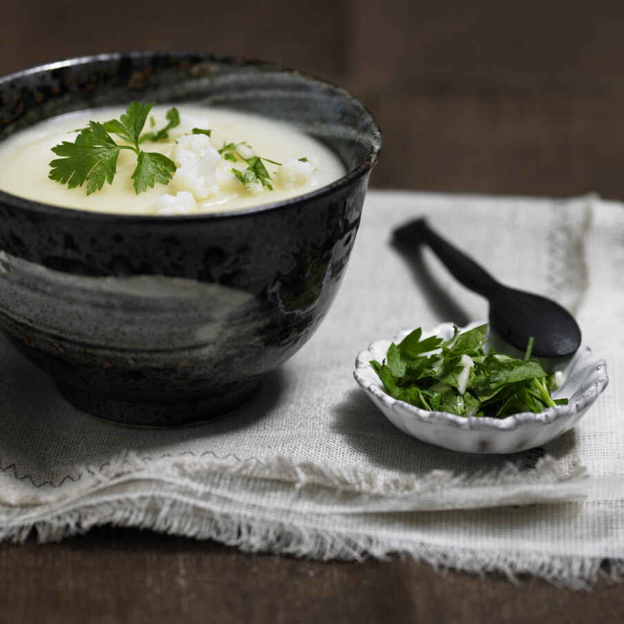 Einfache Blumenkohlsuppe Rezept | Küchengötter Einfache Blumenkohlsuppe Rezept | Küchengötter