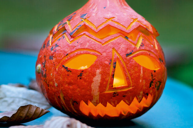 Halloween-Kürbis selber basteln | Küchengötter