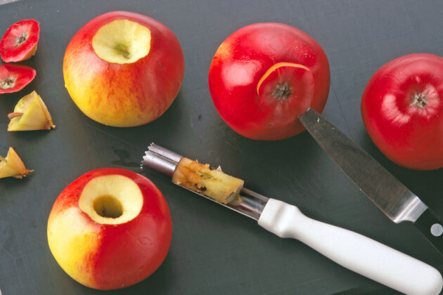 Gefüllte Bratäpfel mit Vanillesauce Rezept | Küchengötter Gefüllte Bratäpfel mit Vanillesauce Rezept | Küchengötter