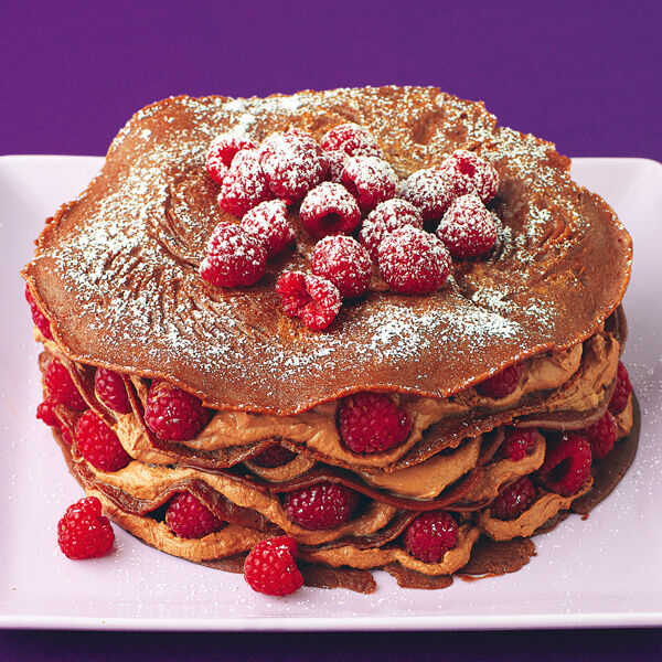 Mokka Schoko Crepes Torte Mit Himbeeren Rezept Kuchengotter 