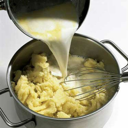Wie gelingt ein luftiges Kartoffelpüree?
