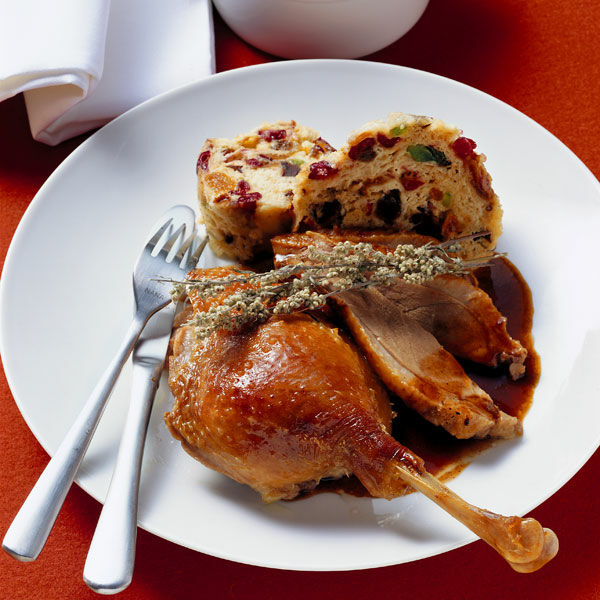 Gefullte Gans Mit Fruchtebrot Rezept Kuchengotter 