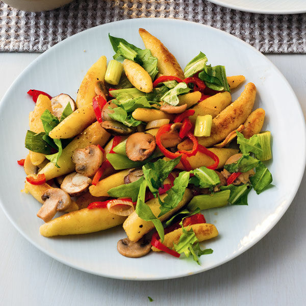 Schupfnudelpfanne Mit Pilzen Rezept Kuchengotter Schupf Nudle Rezept Mit Gemüse