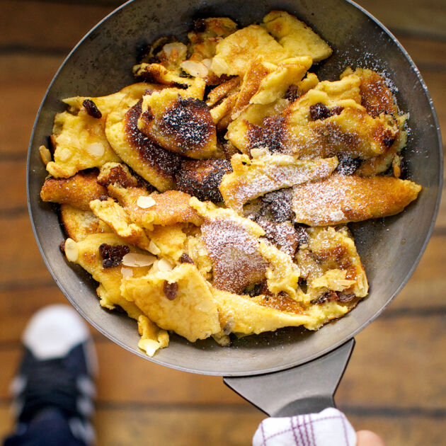 karamellisierter kaiserschmarrn mit puderzucker rezept kuchengotter