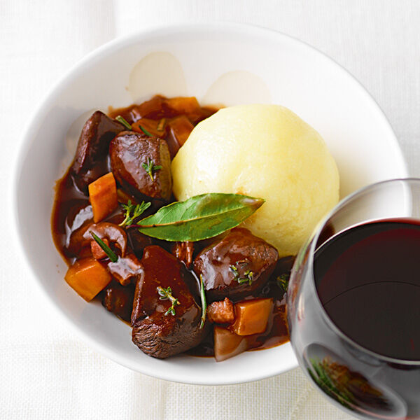 hirschgulasch mit steinpilzen rezept kuchengotter