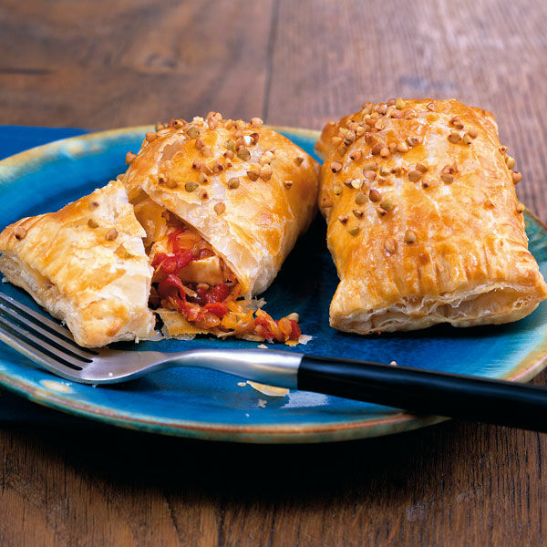 Blatterteigtaschen Mit Paprika Kraut Rezept Kuchengotter 