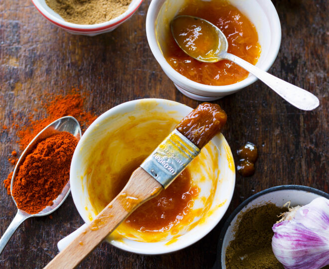 Grillen mit Marinade und Würzölen Grillen mit Marinade und Würzölen