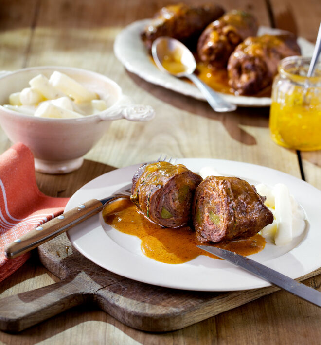 Rindsrouladen mit Schwarzwurzelgemüse Rindsrouladen mit Schwarzwurzelgemüse