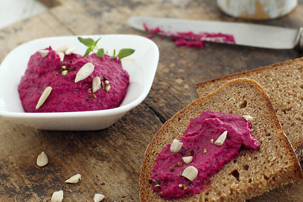 Rote-Bete-Rezepte: Aufstriche, Saucen, Chutneys und Co. | Küchengötter Rote-Bete-Rezepte: Aufstriche, Saucen, Chutneys und Co. | Küchengötter