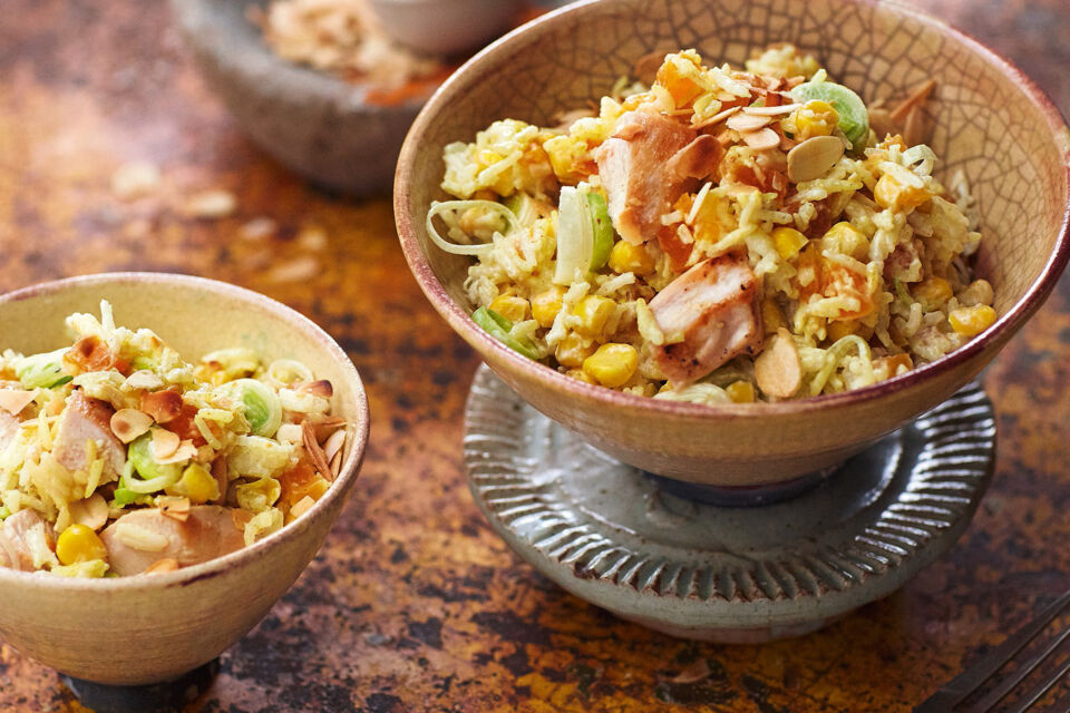 Reissalat mit Hühnchen und Curry-Orangen-Dressing