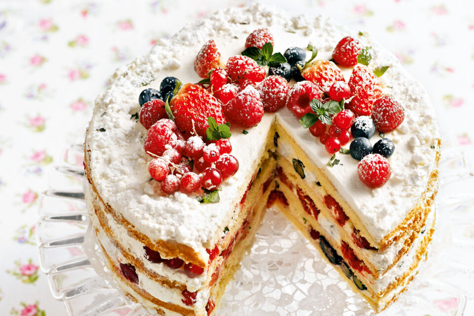 Obsttorten Rezepte Fur Fruchtigen Tortengenuss Kuchengotter