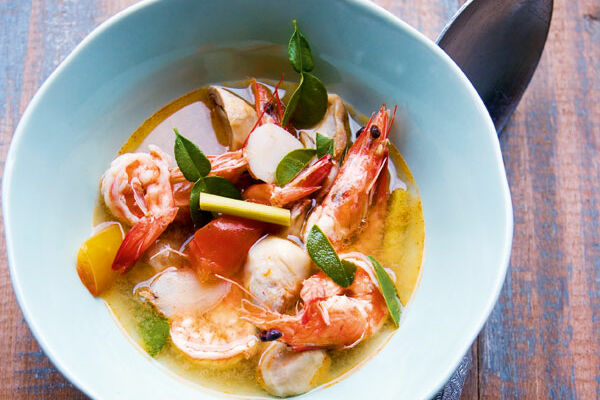 Pikante Suppe mit Garnelen (Thom Yam Gung)
