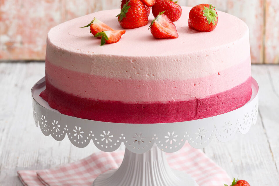 Erdbeer-Ombré-Torte
