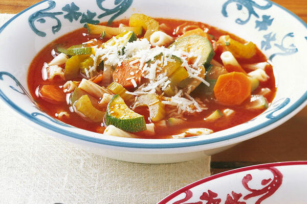 Italienische Suppen: Rezepte für eine volle Kelle Italien! | Küchengötter