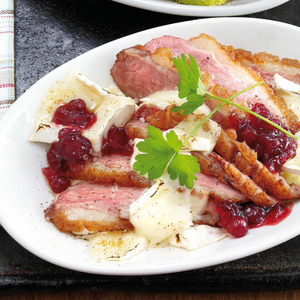 Entenbrust mit Preiselbeeren Rezept | Raclette | Küchengötter Entenbrust mit Preiselbeeren Rezept | Raclette | Küchengötter