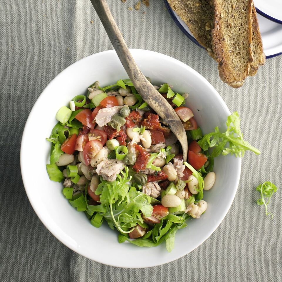 Weißer Bohnensalat mit Thunfisch | Slow Carb Rezept | Küchengötter Weißer Bohnensalat mit Thunfisch | Slow Carb Rezept | Küchengötter