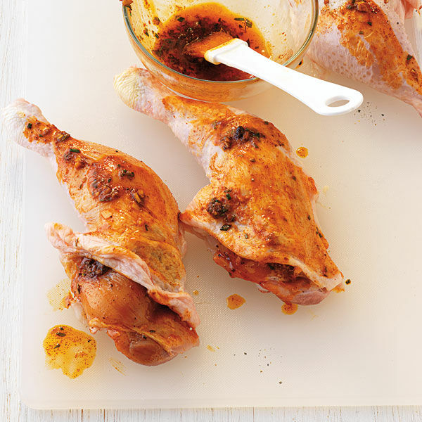 Hähnchenkeulen auf Paprikagemüse Rezept | Küchengötter Hähnchenkeulen auf Paprikagemüse Rezept | Küchengötter