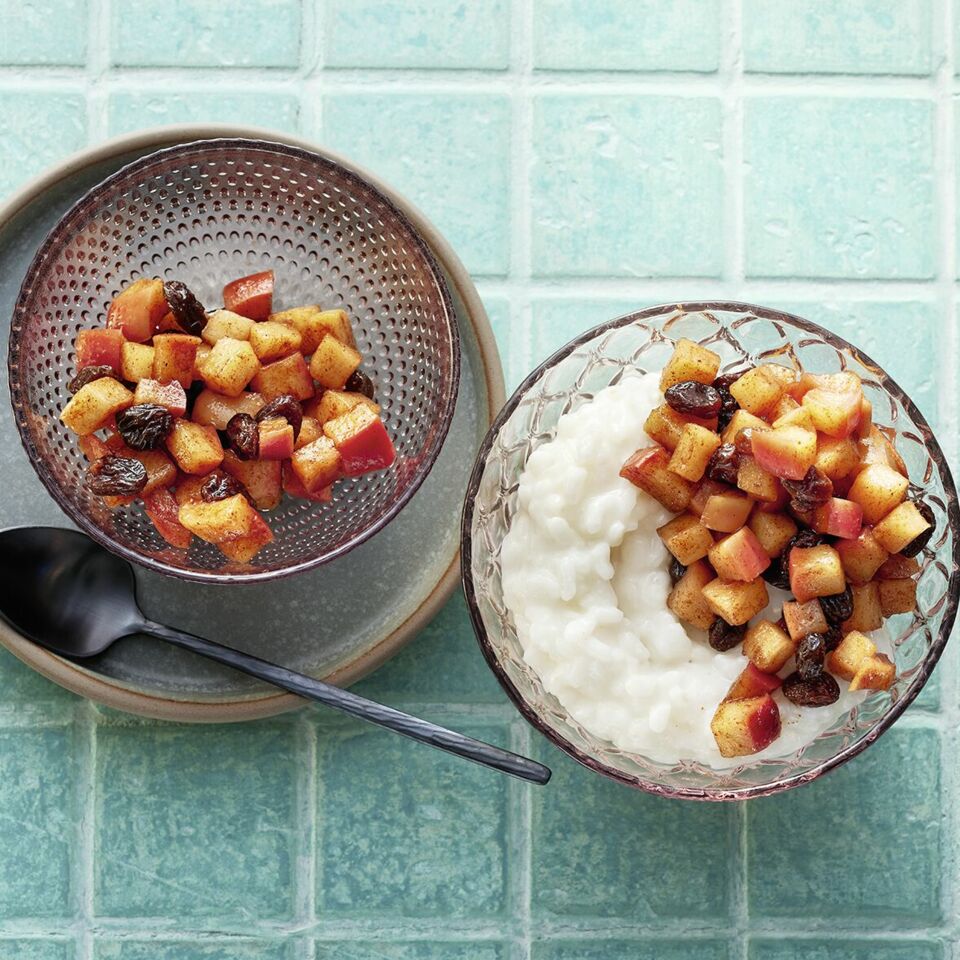 Veganer Milchreis mit Bratapfel Rezept | Küchengötter Veganer Milchreis mit Bratapfel Rezept | Küchengötter
