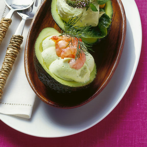 Gefüllte Avocados mit Krabben Rezept | Küchengötter Gefüllte Avocados mit Krabben Rezept | Küchengötter