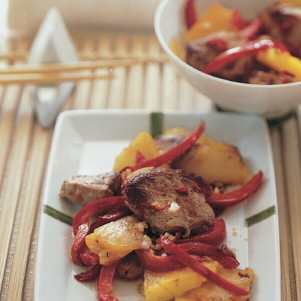 Schweinefleisch mit Paprika-Gemüse Rezept | Küchengötter