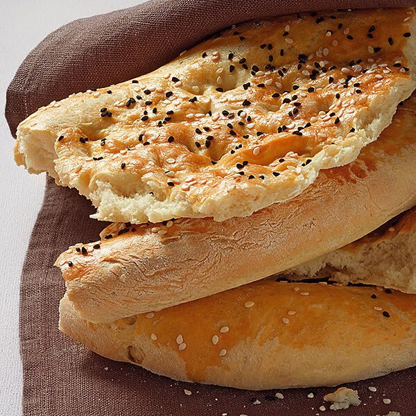 Türkisches Fladenbrot mit Schwarzkümmel Rezept | Küchengötter Türkisches Fladenbrot mit Schwarzkümmel Rezept | Küchengötter