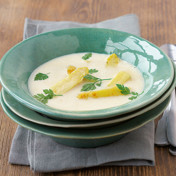 Spargelcremesuppe mit Kerbel Rezept | Küchengötter Spargelcremesuppe mit Kerbel Rezept | Küchengötter