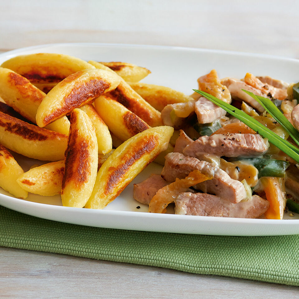 Kalbsgeschnetzeltes mit Schupfnudeln Rezept | Küchengötter Kalbsgeschnetzeltes mit Schupfnudeln Rezept | Küchengötter