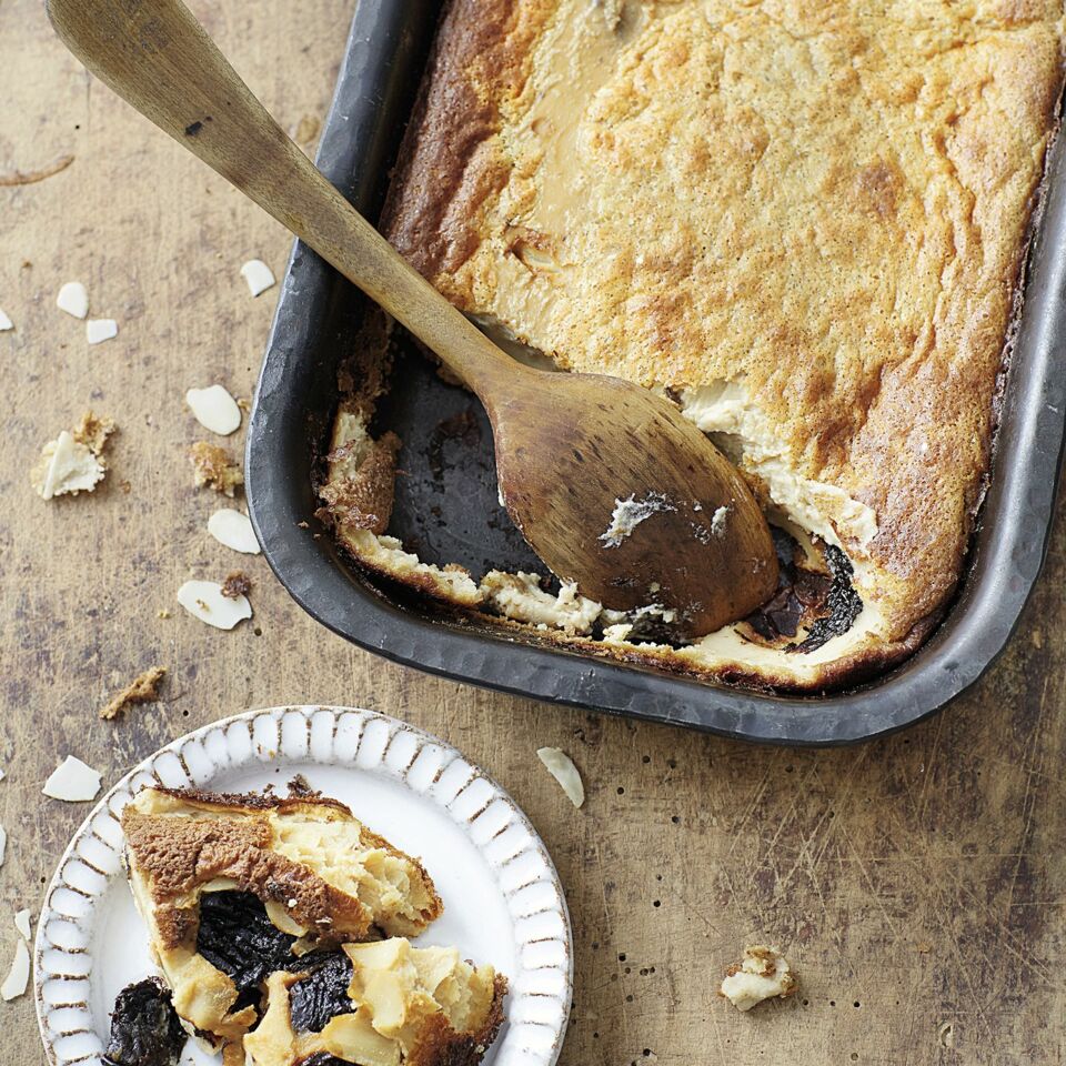 Far Breton Französische Dörr-Pflaumen-Tarte Rezept | Küchengötter Far Breton Französische Dörr-Pflaumen-Tarte Rezept | Küchengötter
