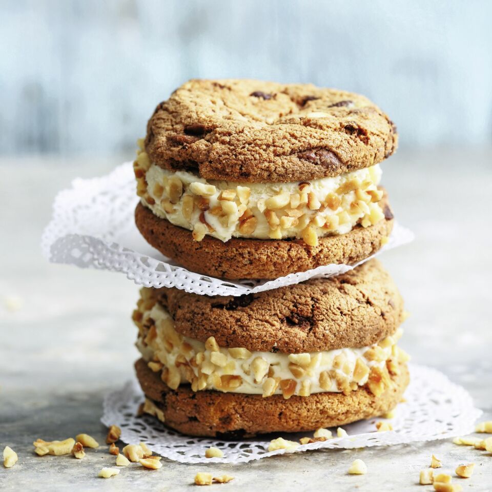 Cookie-Eis-Sandwich Rezept | Küchengötter