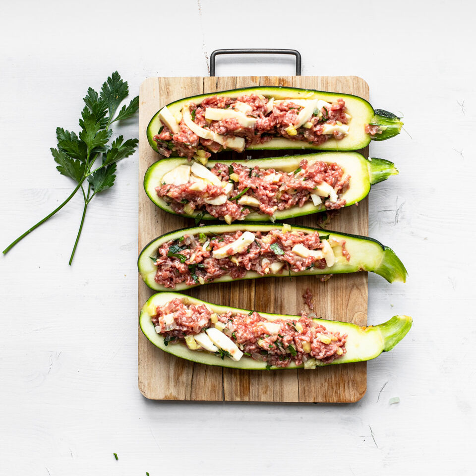 Zucchinischiffchen Mit Hackfleisch Und Bulgur - Rezepte Suchen Zucchinischiffchen Mit Hackfleisch Und Bulgur - Rezepte Suchen