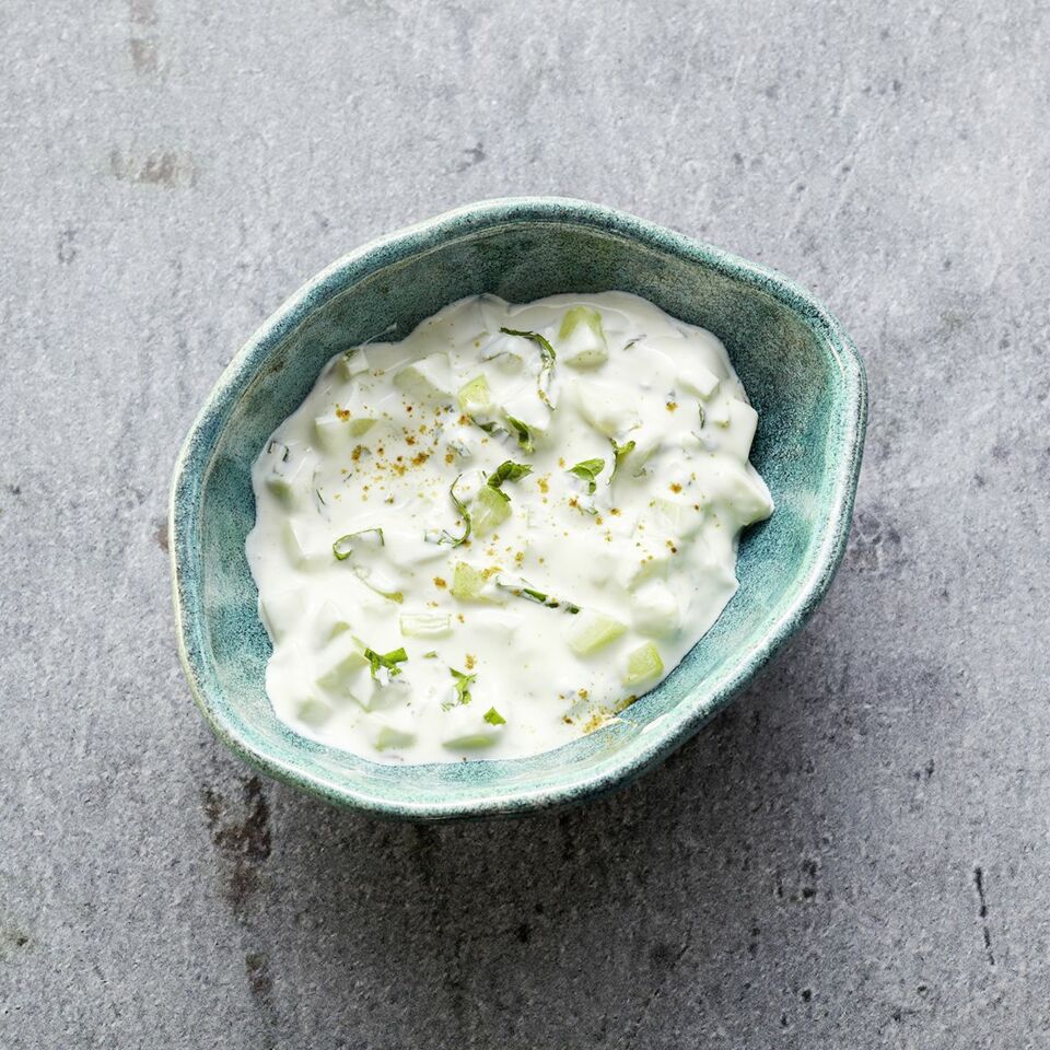 Gurken-Minze-Raita Rezept | Küchengötter Gurken-Minze-Raita Rezept | Küchengötter