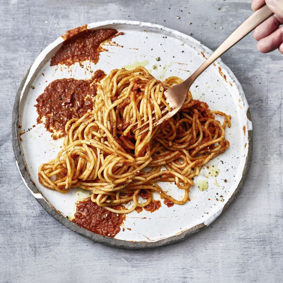 Spaghetti mit Pesto rosso soffritto