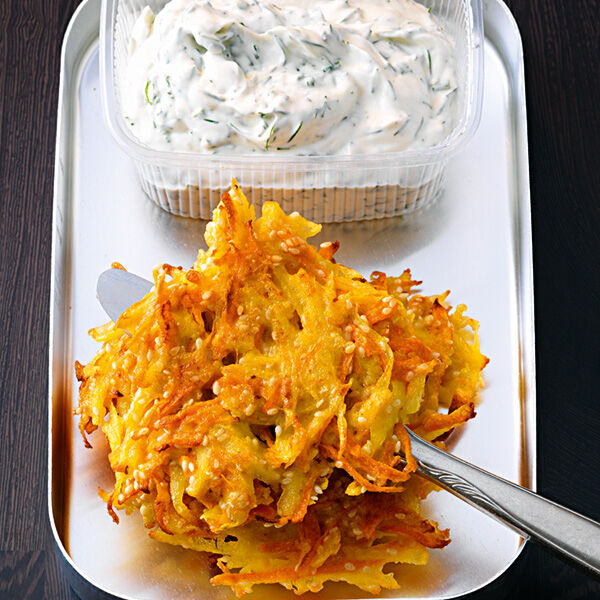 Möhren-Kartoffel-Puffer Rezept | Küchengötter Möhren-Kartoffel-Puffer Rezept | Küchengötter