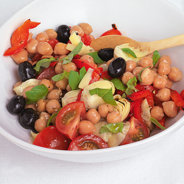 Kichererbsensalat mit Oliven Rezept | Küchengötter