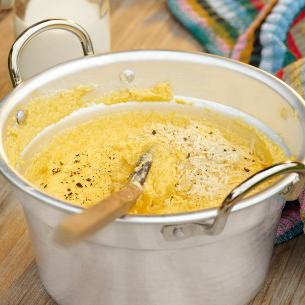 Polenta mit Butter, Sahne und Parmesan Rezept | Küchengötter Polenta mit Butter, Sahne und Parmesan Rezept | Küchengötter