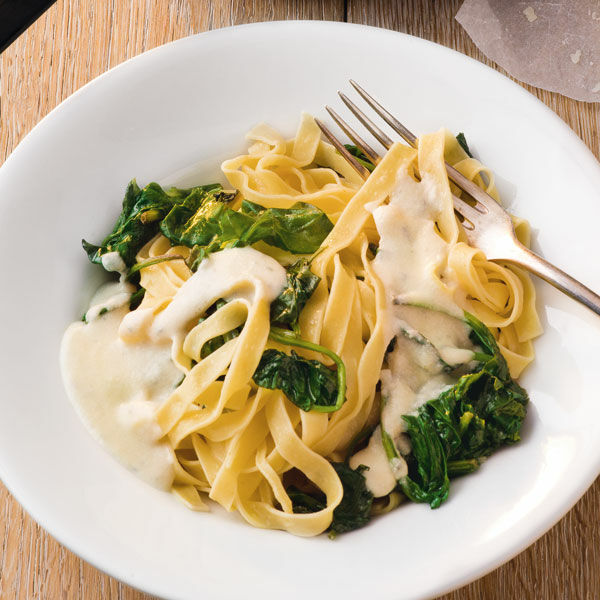 Nudeln mit Spinat und Gorgonzolasauce Rezept | Küchengötter Nudeln mit Spinat und Gorgonzolasauce Rezept | Küchengötter