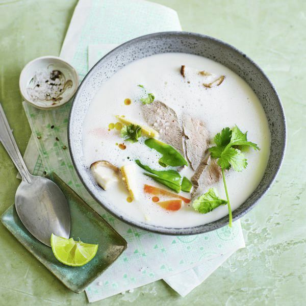 Thai-Kokos-Entensuppe mit Gemüse Rezept | Küchengötter Thai-Kokos-Entensuppe mit Gemüse Rezept | Küchengötter