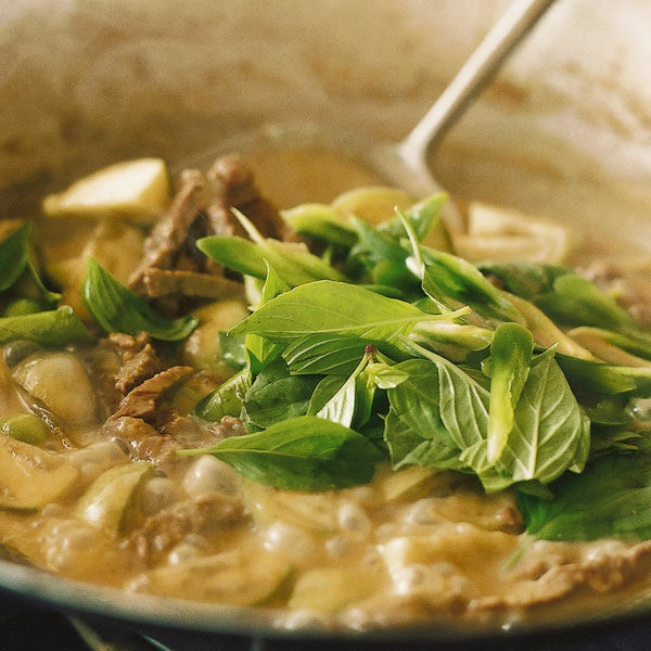Grünes Curry mit Thai-Auberginen