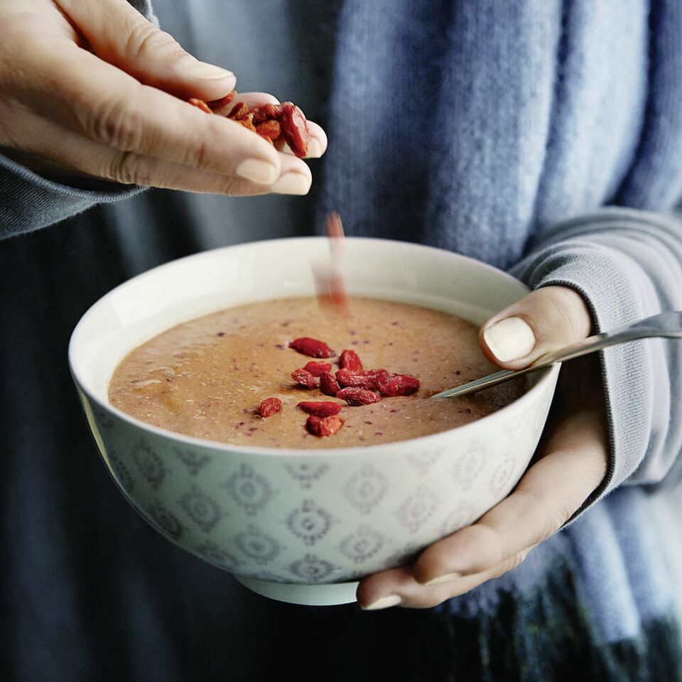 Amarant-Porridge mit Goji-Beeren-Power