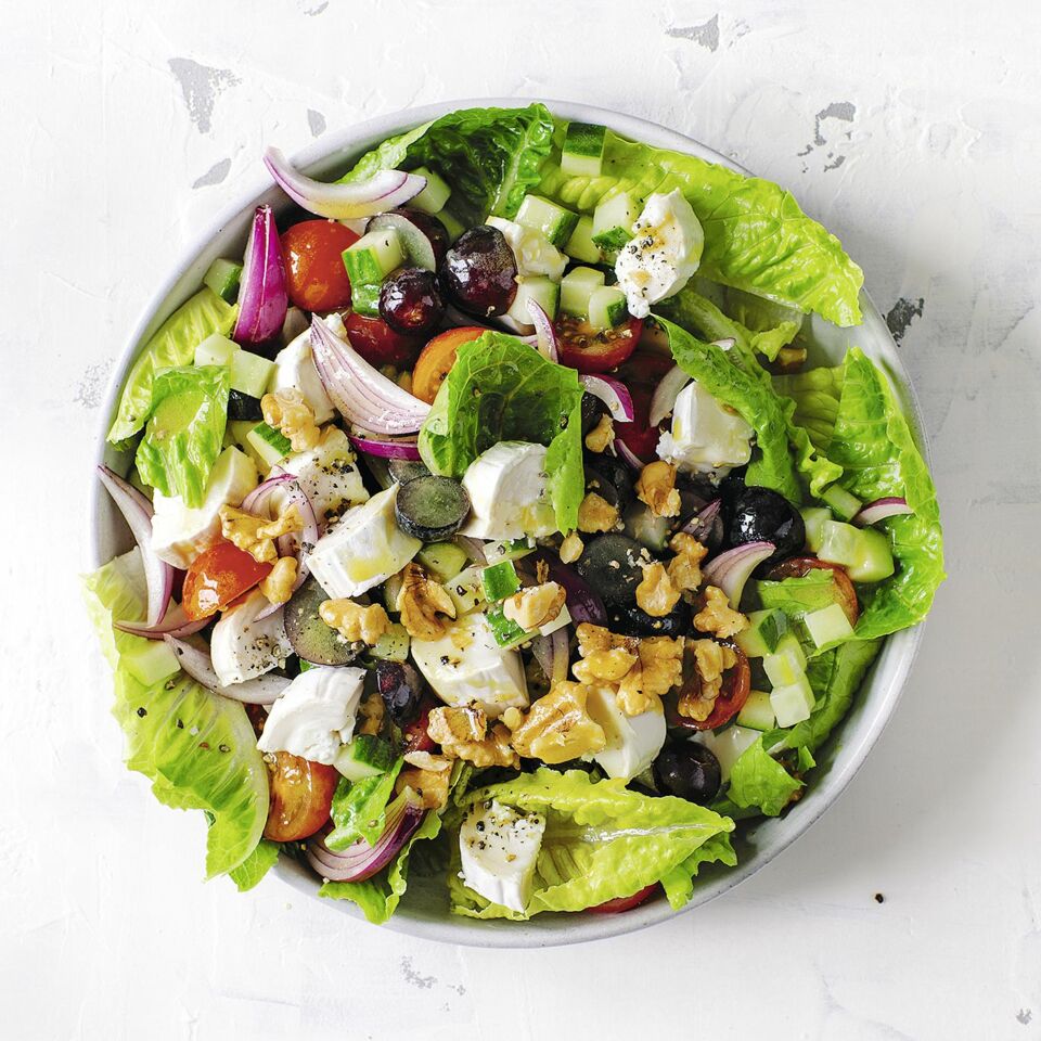 Salat mit Ziegenkäse, Trauben und Walnüssen Rezept | Küchengötter Salat mit Ziegenkäse, Trauben und Walnüssen Rezept | Küchengötter