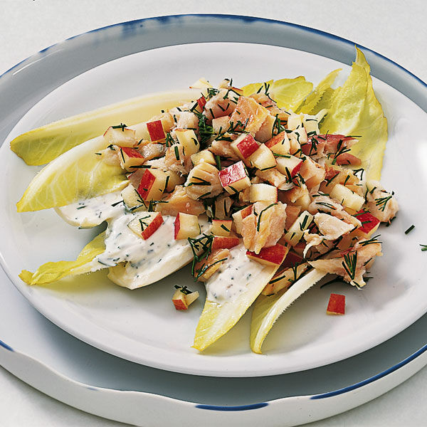 Gefüllter Chicorée mit Forellenfilet Rezept | Küchengötter Gefüllter Chicorée mit Forellenfilet Rezept | Küchengötter