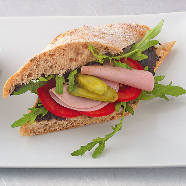 Schinkenwurst-Rucola-Kornspitz Rezept | Küchengötter Schinkenwurst-Rucola-Kornspitz Rezept | Küchengötter