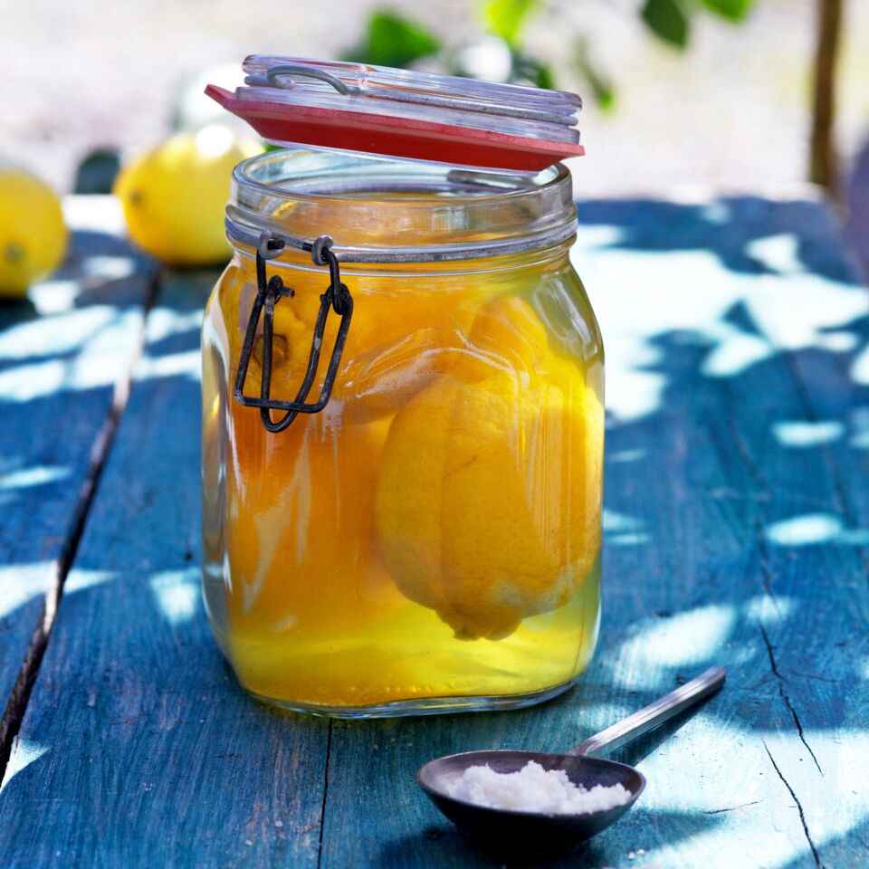 Eingelegte Salzzitronen