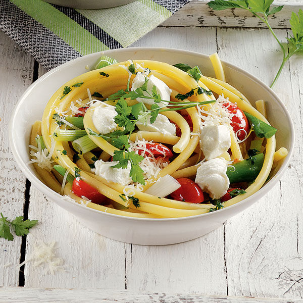 Makkaroni mit Tomaten und Ricotta Rezept | Küchengötter Makkaroni mit Tomaten und Ricotta Rezept | Küchengötter