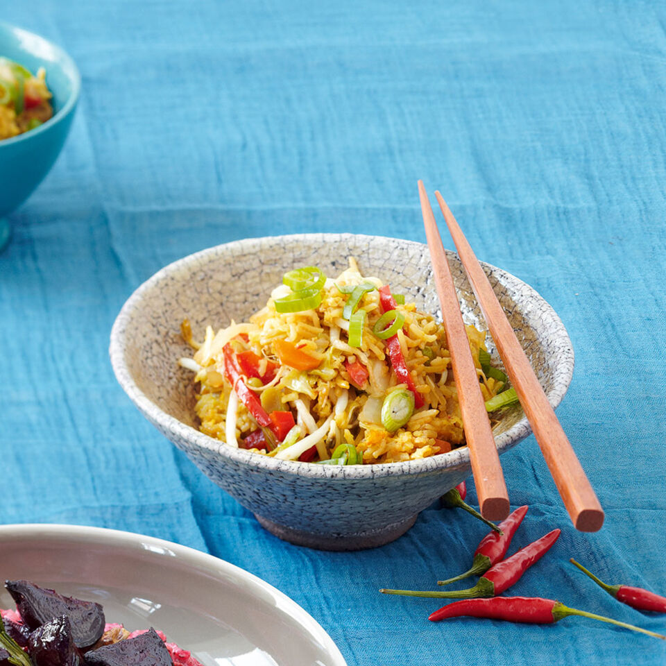 Asiatischer Bratreis mit Ei Rezept | Küchengötter Asiatischer Bratreis mit Ei Rezept | Küchengötter
