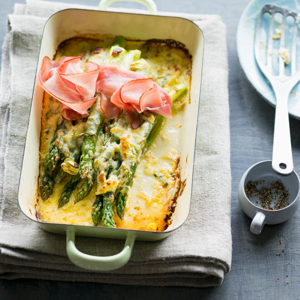 Gratinierter Spargel mit Käsecreme Rezept | Küchengötter Gratinierter Spargel mit Käsecreme Rezept | Küchengötter